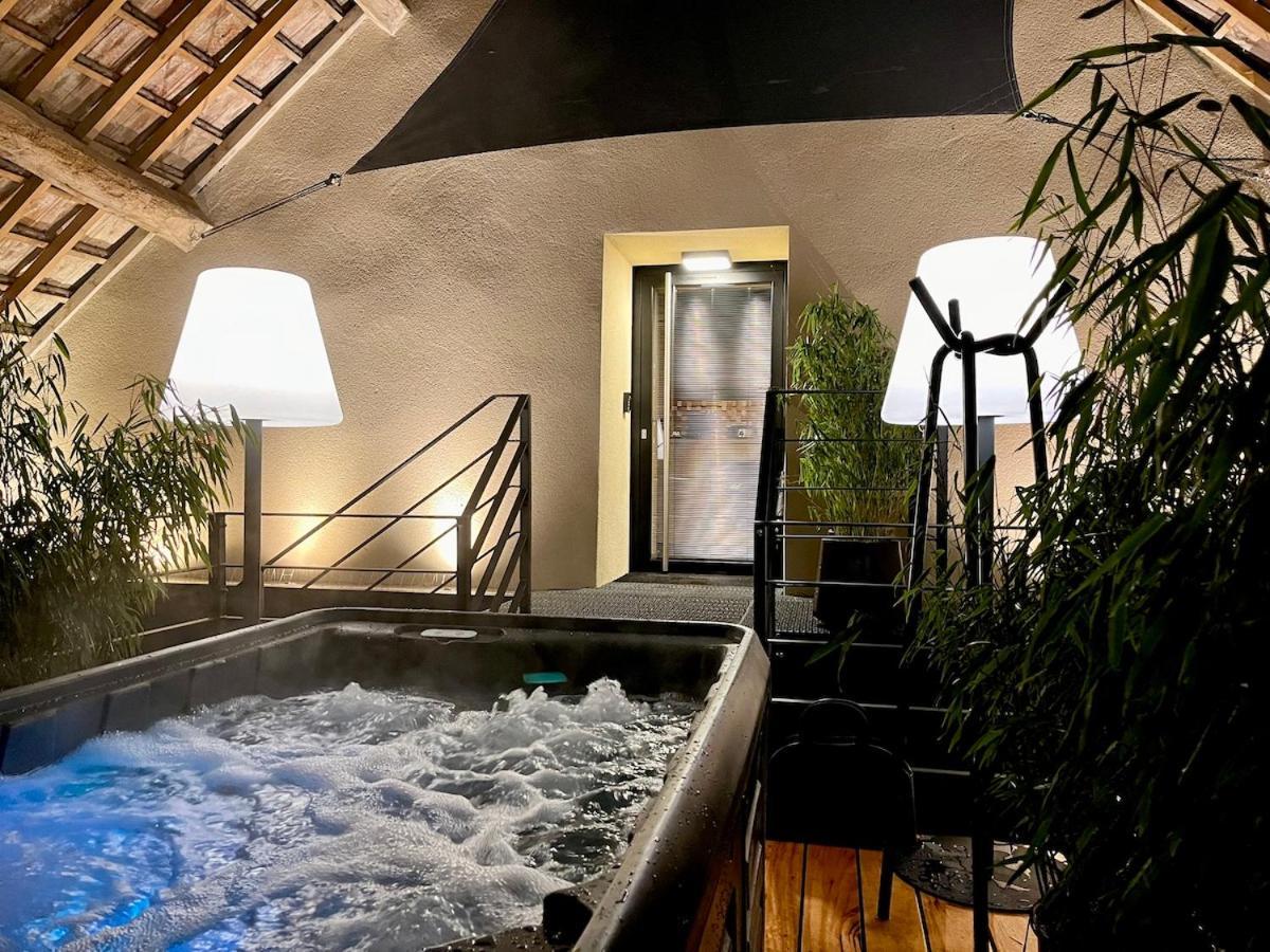 Le Studio Des Pres Verts Suite Design Avec Jacuzzi Privatif Jouey Екстер'єр фото